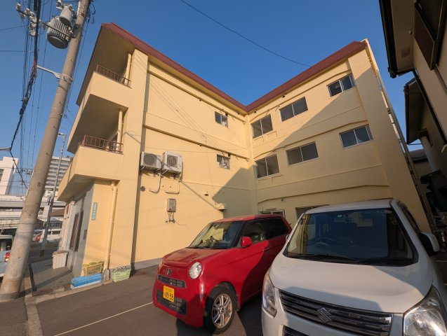 スリール鳴尾イーストの駐車場