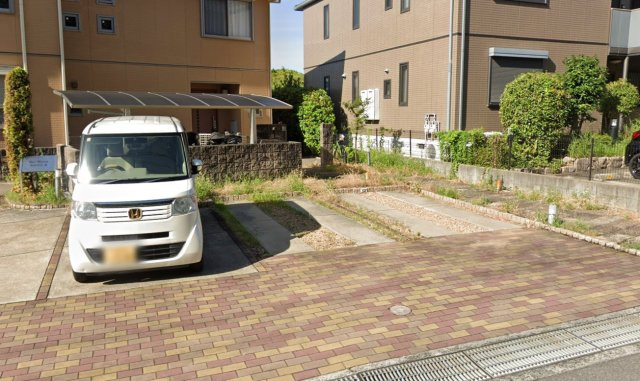 シャーメゾン南春日丘Ⅲの駐車場