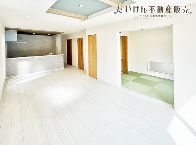 加古川市野口町坂元　新築戸建の居間・リビング