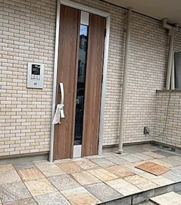 ストリーム鴨居のエントランス