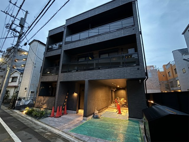 R-Residence南千束のエントランス|清潔なエントランスです