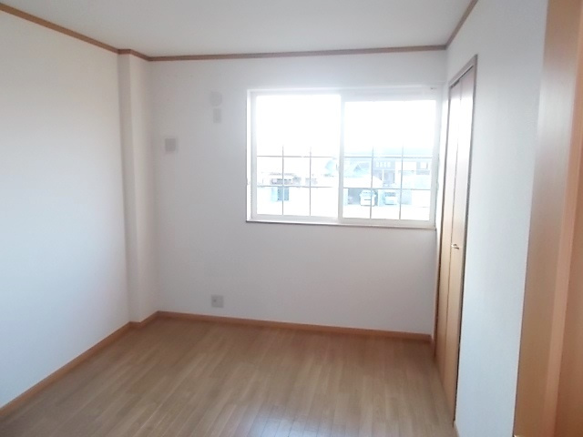 【寝室】 | フォンテーヌ　北館