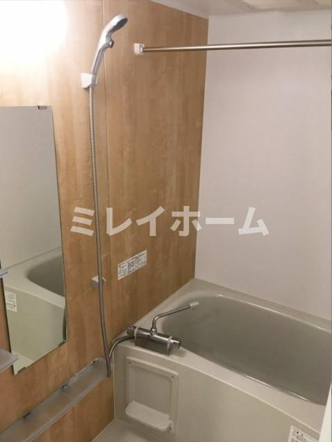 ラティエラ西蒲田の浴室