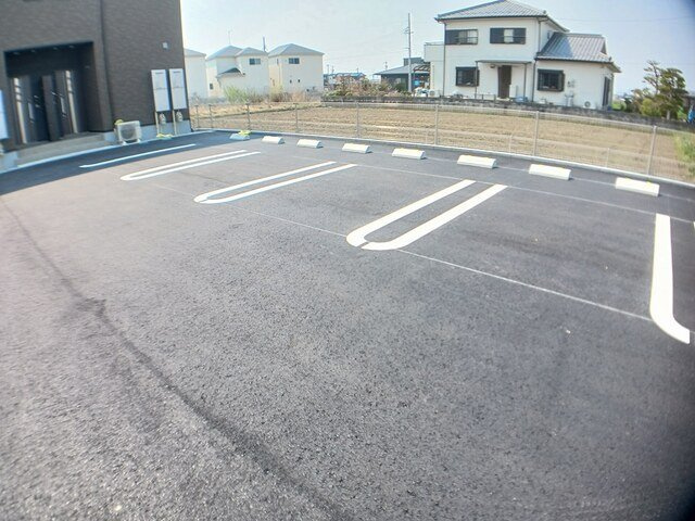ルリアンの駐車場