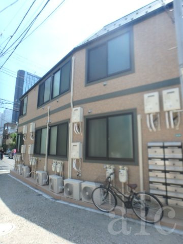 アーバンプレイス新宿中央の外観|外観は落ち着いています
