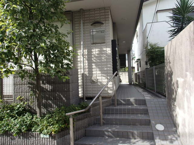 フラッツ尾山台のロビー