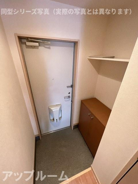 サンクレスト文津の玄関