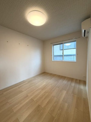 【内装】 | エルフォルクしらさぎ台 | 明るい色調の室内です