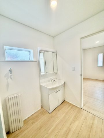 阪南市箱作第３　新築戸建の独立洗面台