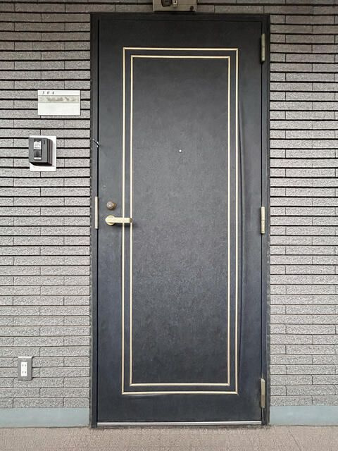 ベルメゾンエスの玄関