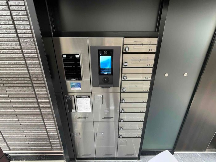 ルヴィータ川名のエントランス