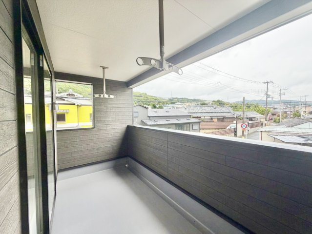 阪南市箱作第３　新築戸建のバルコニー