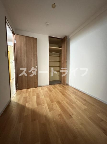 大阪市淀川区西宮原２丁目の賃貸マンションの収納