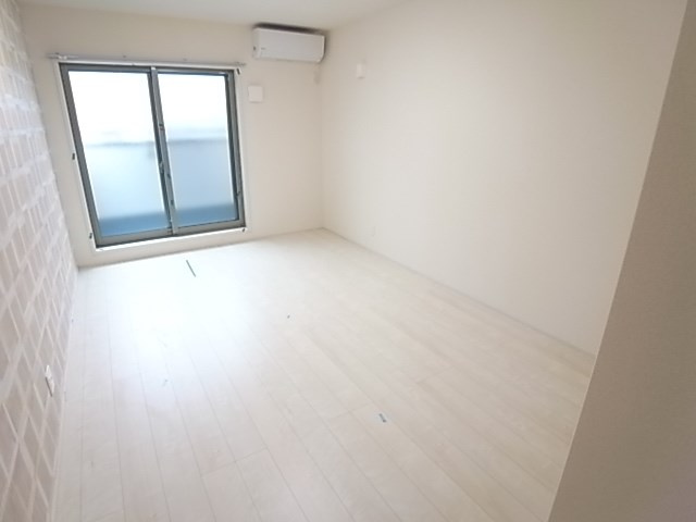 フジパレス塚口東Ⅵ番館の居間・リビング