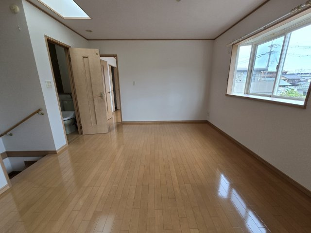 岩倉市新柳町２丁目の中古一戸建の洋室