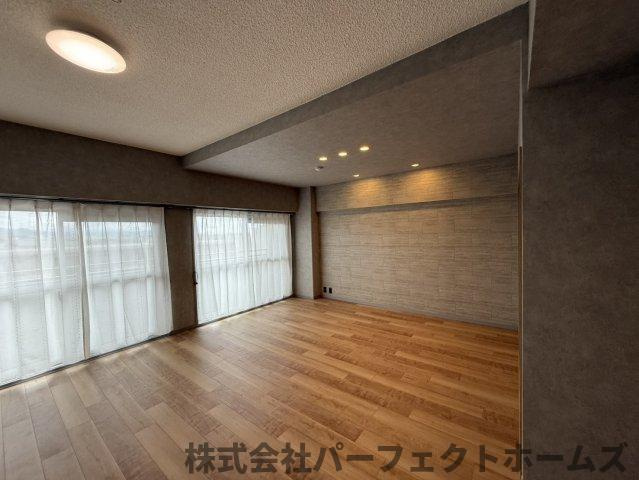 【居間・リビング】の画像