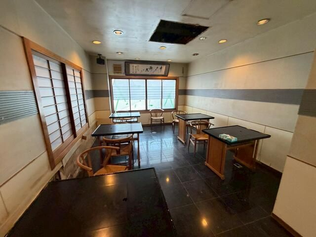 台東区浅草４丁目の店舗事務所の内装