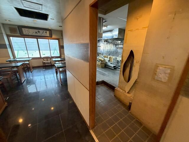 台東区浅草４丁目の店舗事務所の内装