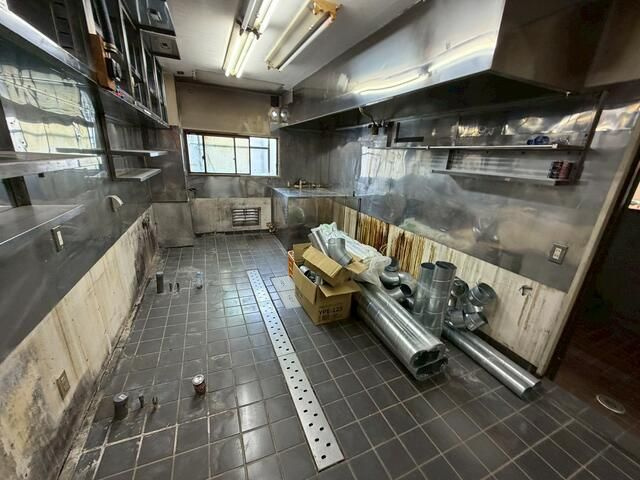 台東区浅草４丁目の店舗事務所の内装
