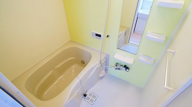 ゆったり過ごせるお風呂です