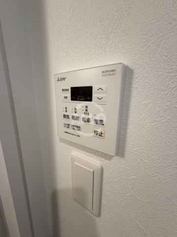 グランディル三津屋中の洗面所|浴室乾燥機