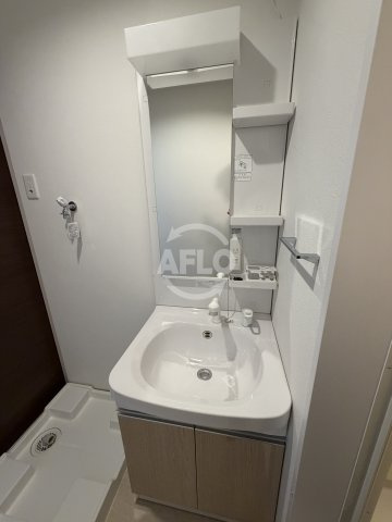 グランディル三津屋中の独立洗面台|洗面台