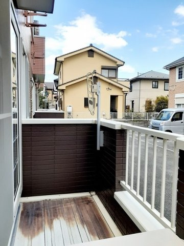 落ち着いた時間を過ごせるバルコニーです