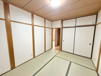 【内装】 | 御陵通　中古戸建 | 和室ございます♪一息つく時の癒しの空間や客間にも使えますね☆お子様のお昼寝スペースにもぴったりです♪