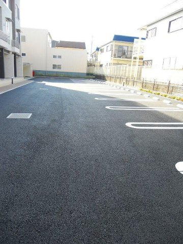 駐車場に車を止められます