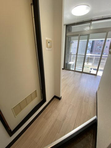シンプルで使いやすい玄関です