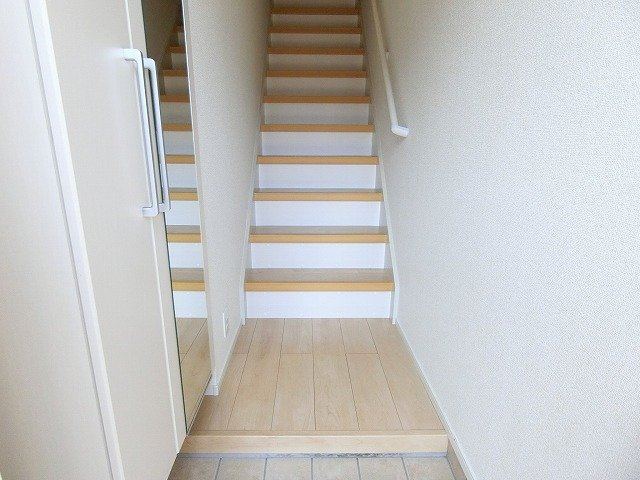オークモントＡの玄関