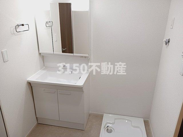アレキサンドライトの洗面所|忙しい朝には欠かせない洗面所です