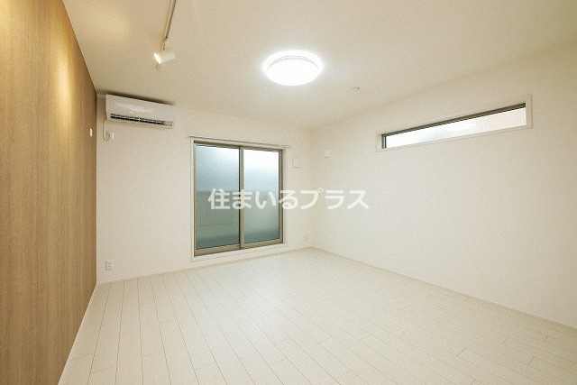 フジパレス都島御幸町Ⅴ番館の居間・リビング