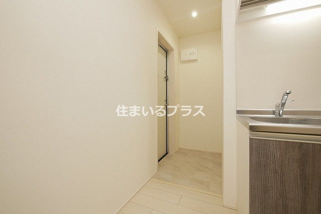 フジパレス都島御幸町Ⅴ番館の玄関