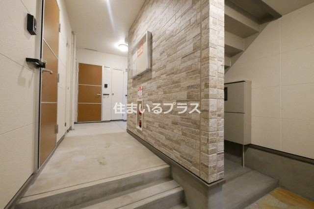 フジパレス都島御幸町Ⅴ番館のロビー