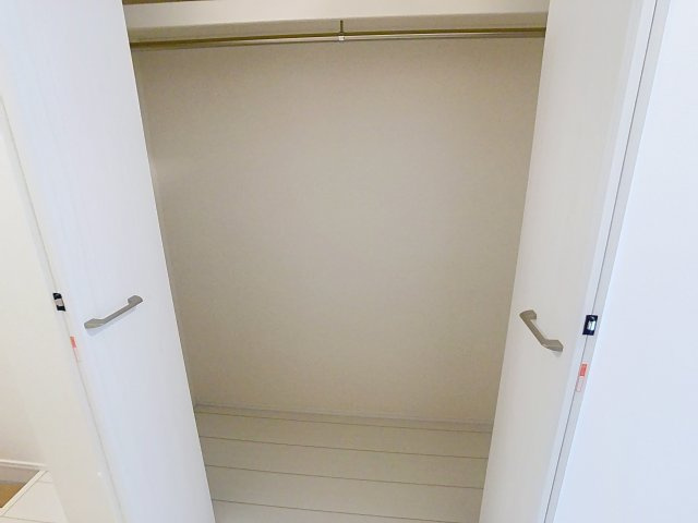 VIVIANA TOPの収納