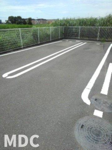 カレント　Ｃの駐車場