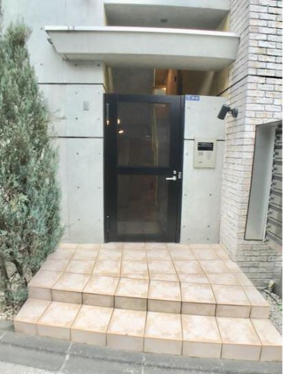 【エントランス】モデュロール上落合 