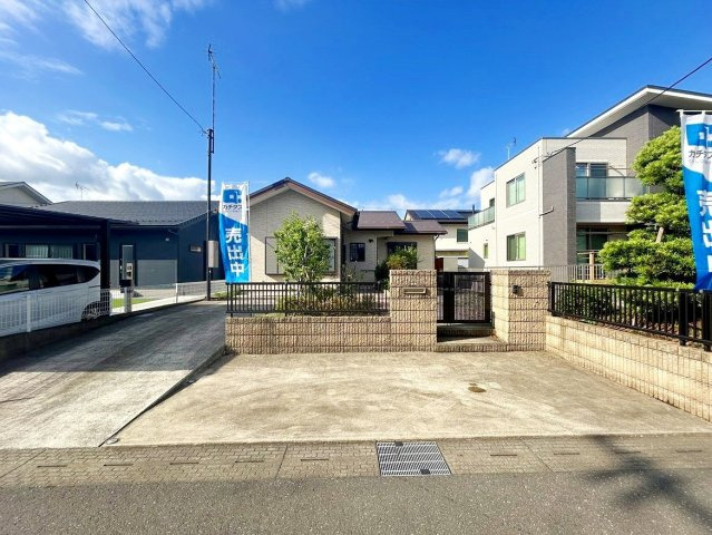 下野市仁良川　中古戸建の外観