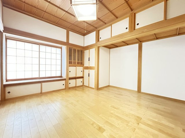 下野市仁良川　中古戸建の洋室