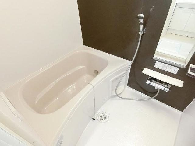 アルバーノ本今の浴室
