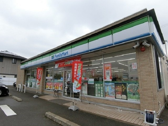 ファースト・プレイスの周辺|ファミリーマート 池田下八幡店まで950m
