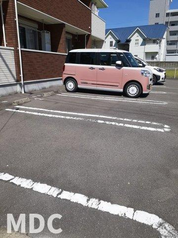 チェレステ　Ａの駐車場