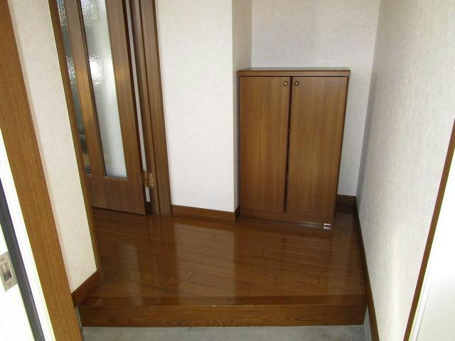 インペリアル花園の玄関
