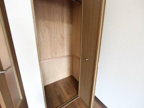 サンパティーク東片端の収納|クローゼット
