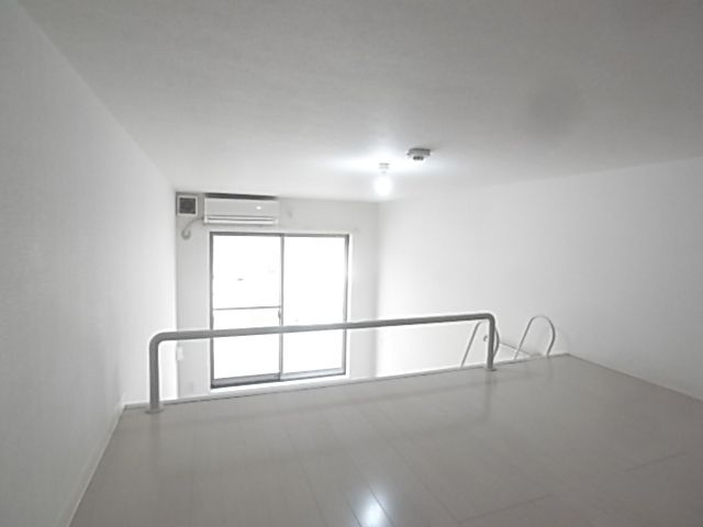 クレセール田端の居間・リビング