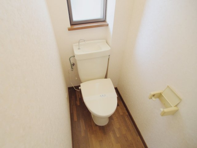 岩樋アパートのトイレ