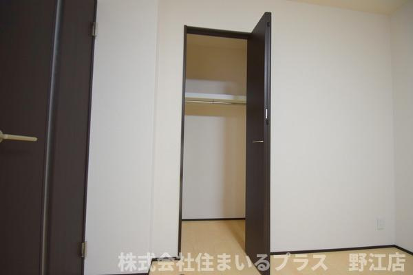 フジパレス城東諏訪Ⅶ番館の収納