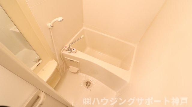アルコバレーノ白水の浴室