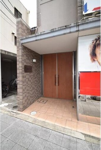 T-WESTのエントランス